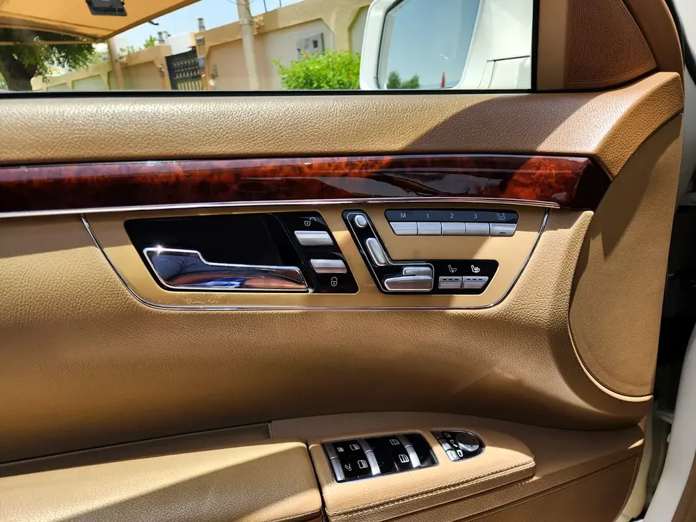 2012 Mercedes-Benz S-Class S550 - Image 8