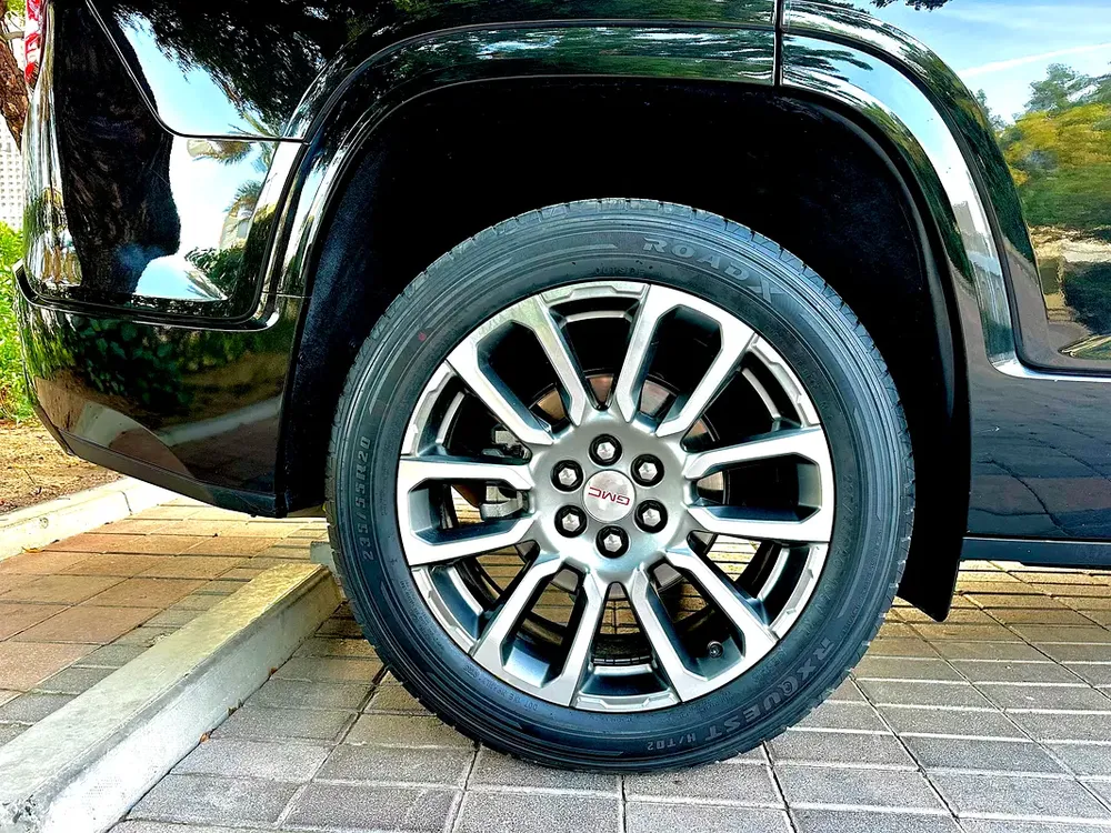 Selling Our Family Car - Acadia Denali - Fullest Options - Original Paint - Great Condition - Image 7