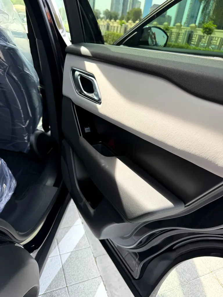 🔥2026 Range Rover Velar P250 S -Like New 🔥 - Image 10