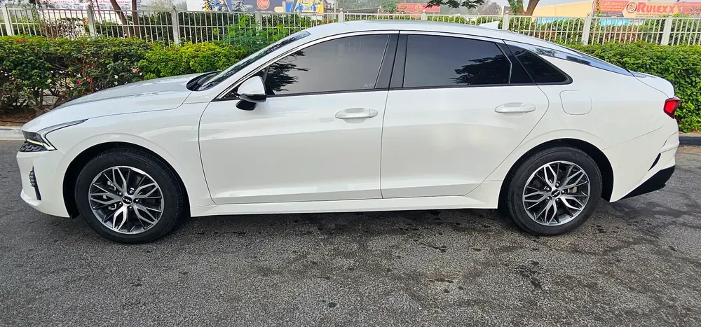 KIA K5 MODEL 2023 G.C.C KM 42000 ONLY F.S.H WARRANTY KIA MOTORS ACCIDENT FREE ORIGINAL PAINT - Image 8