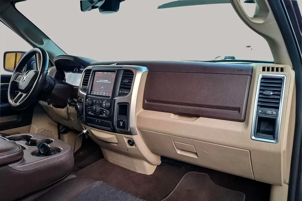 AED 1094/month | 2019 RAM 1500 SLT Classic | GCC Specs | Ref#410294 - Image 10