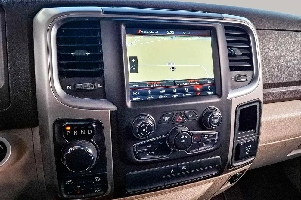 AED 1094/month | 2019 RAM 1500 SLT Classic | GCC Specs | Ref#410294 - Image 12