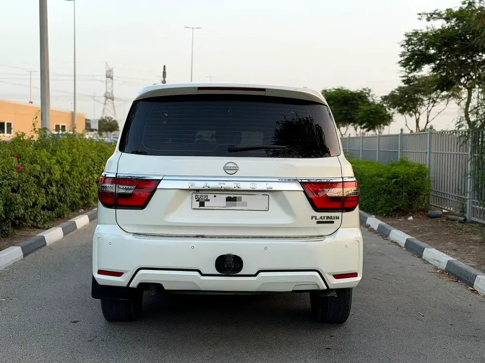 Nissan Patrol SE Platinum 2016 GCC Specs - Image 4