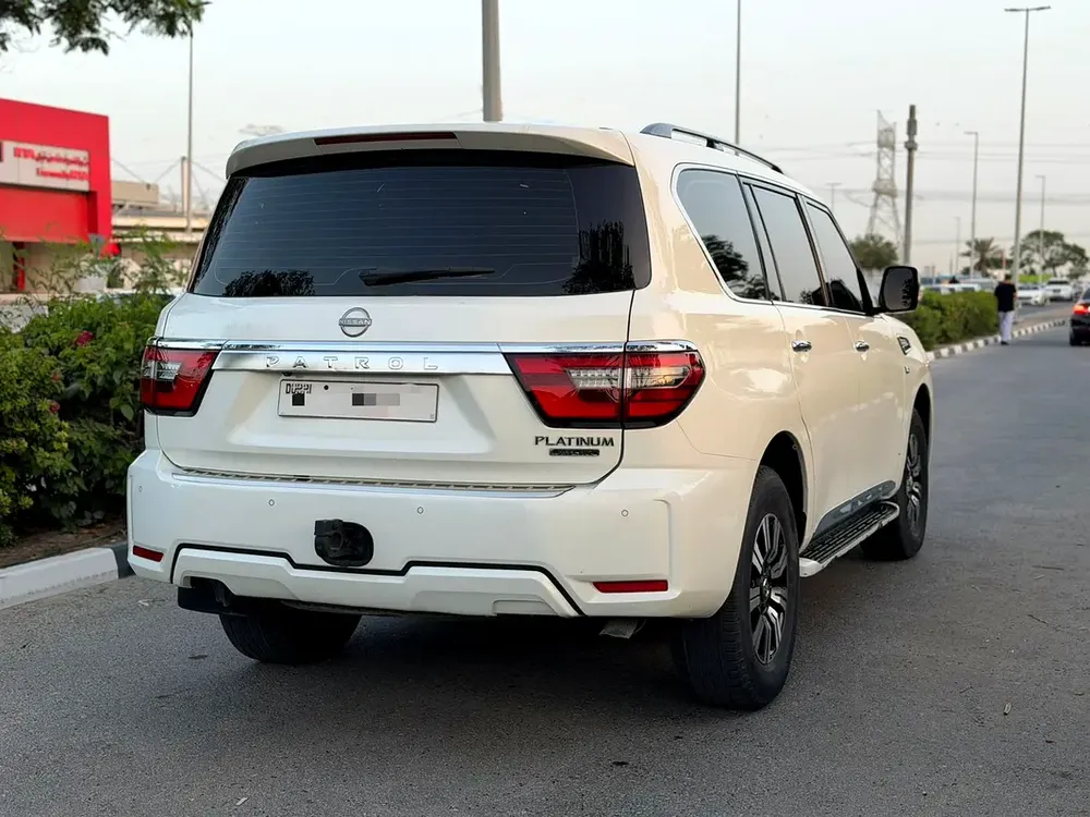 Nissan Patrol SE Platinum 2016 GCC Specs - Image 5