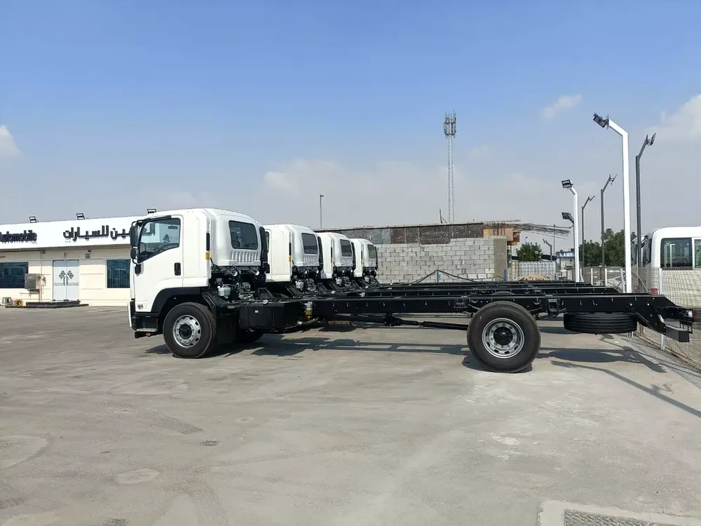 Isuzu FVR Truck - Image 4
