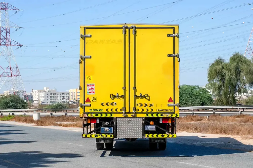 Isuzu FSR Box | 7 Ton Truck | Diesel | GCC Specs | Ref#I02612 - Image 6