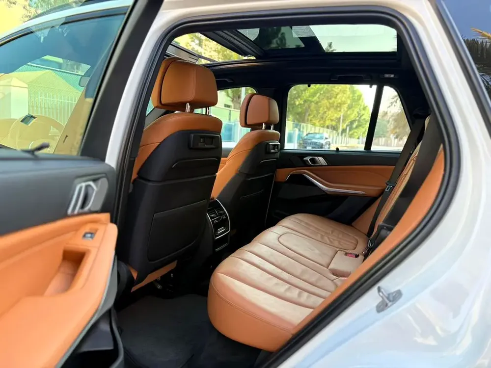 BMW X5 2019-106000KM-GCC Specs - Excellent Condition - Image 16