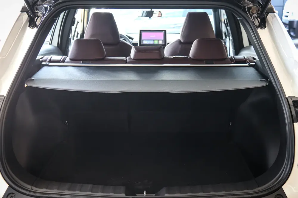 COROLLA CROSS HV FULL 2025 - For Export - Image 17