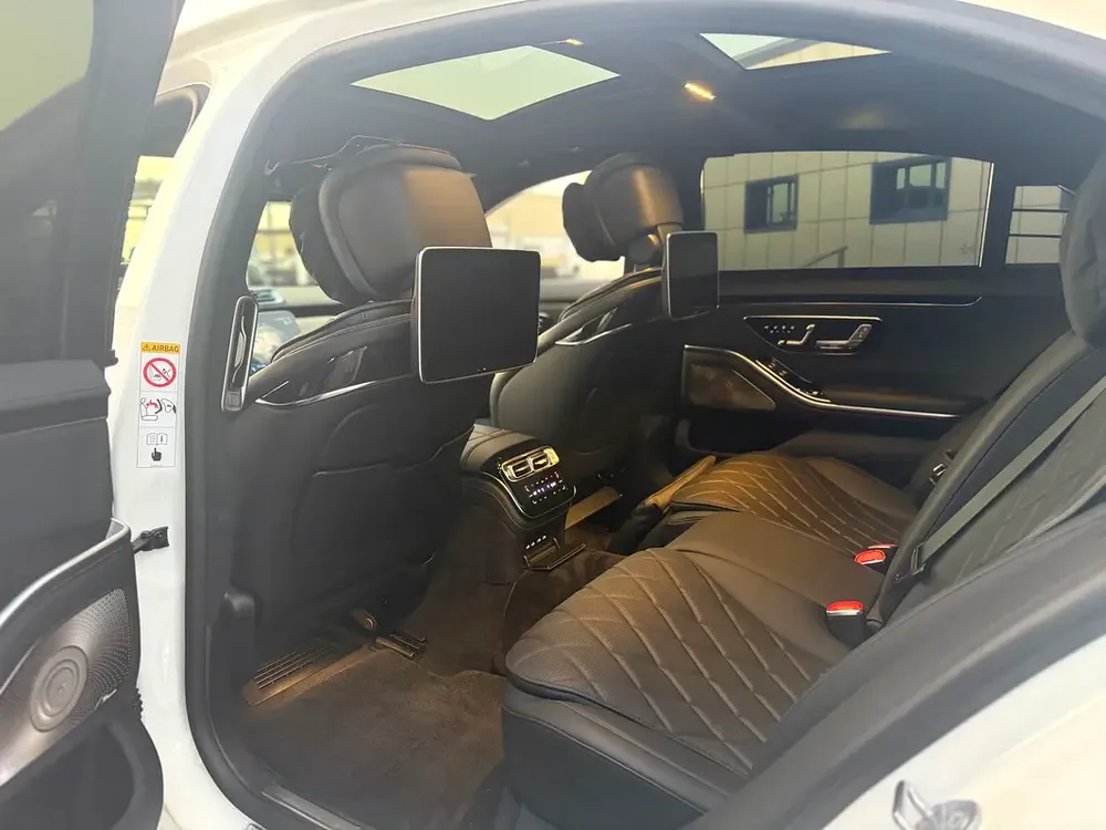 MERCEDES S 500L - AMG PACKAGE - 2021 - 22,000 kms - FULL OPTION - JAPANESE SPEC - Image 10