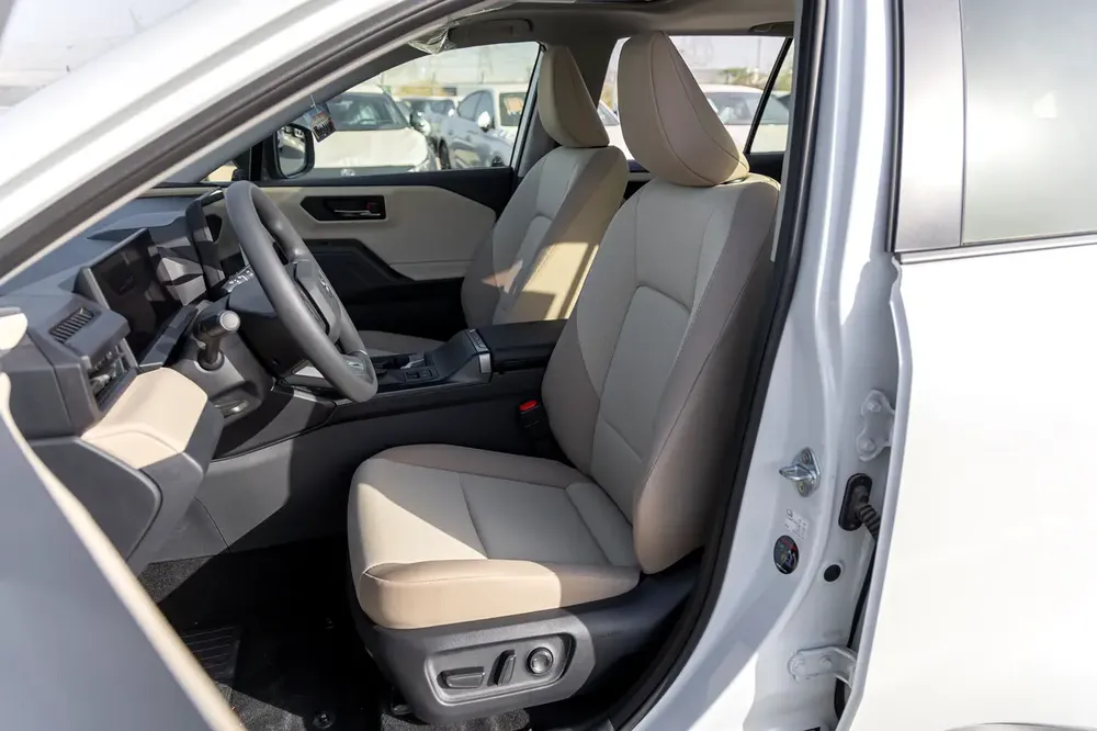 Toyota RAV4 XLE | 2026 | GCC | BRAND NEW | AWD | V4 2.0L | White | (EXPORT) - Image 10