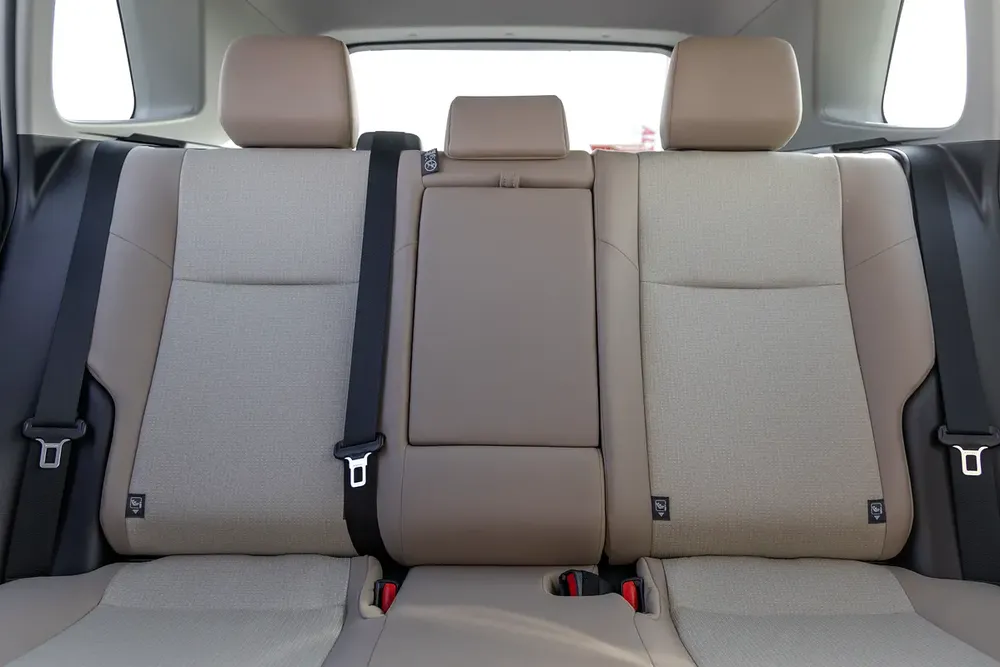 Toyota RAV4 XLE | 2026 | GCC | BRAND NEW | AWD | V4 2.0L | White | (EXPORT) - Image 12