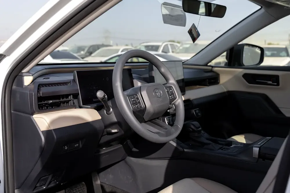 Toyota RAV4 XLE | 2026 | GCC | BRAND NEW | AWD | V4 2.0L | White | (EXPORT) - Image 15