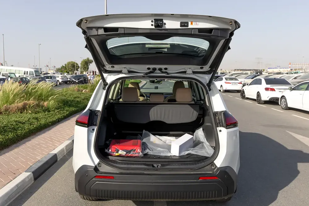 Toyota RAV4 XLE | 2026 | GCC | BRAND NEW | AWD | V4 2.0L | White | (EXPORT) - Image 20