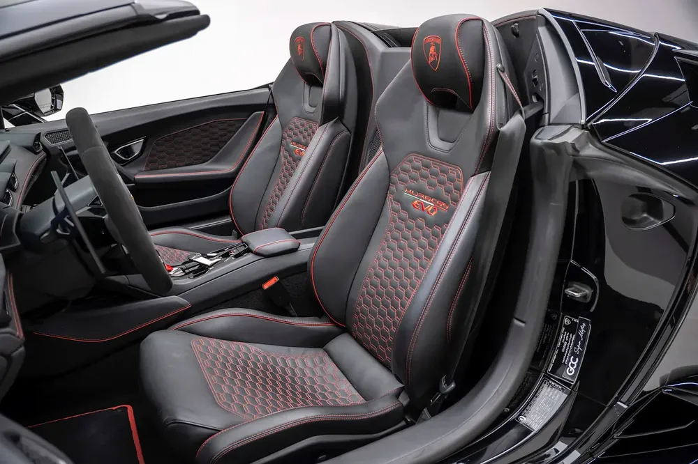 GCC SPECS ULTIMATE MOTORS WARRANTY/SERVICE - 2023 LAMBORGHINI HURACAN EVO SPYDER - Image 11
