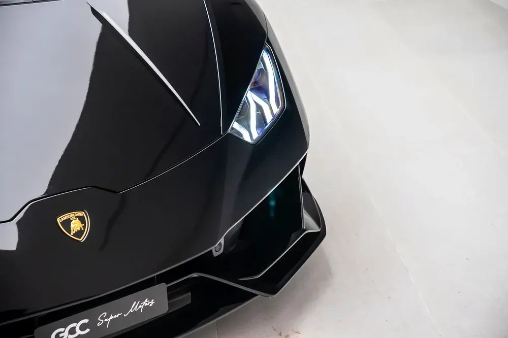 GCC SPECS ULTIMATE MOTORS WARRANTY/SERVICE - 2023 LAMBORGHINI HURACAN EVO SPYDER - Image 15