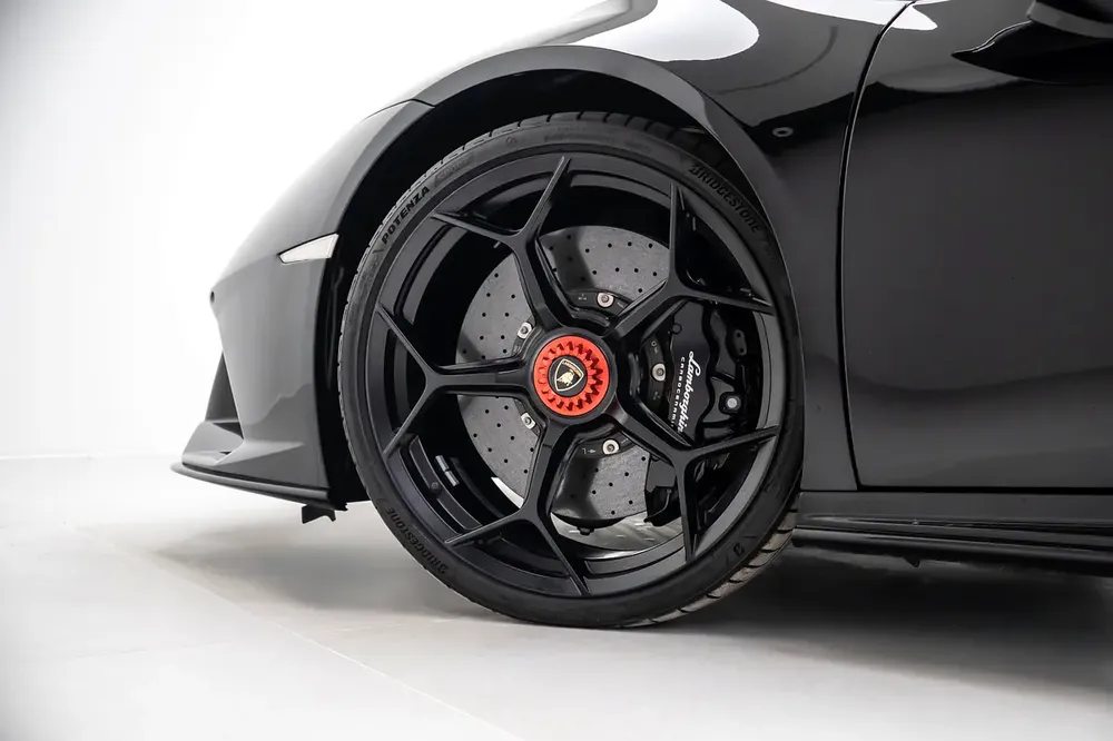 GCC SPECS ULTIMATE MOTORS WARRANTY/SERVICE - 2023 LAMBORGHINI HURACAN EVO SPYDER - Image 7