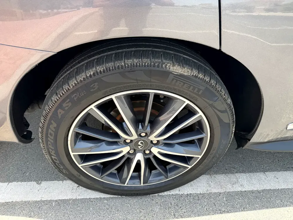 Infiniti QX60 Luxury 2018 - GCC Specs - Excellent Condition - Image 8