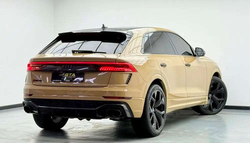 2020 Audi RSQ8 4.0TFSI Quattro, Warranty, Carbon Fiber Package, Excellent Condition, GCC - Image 4