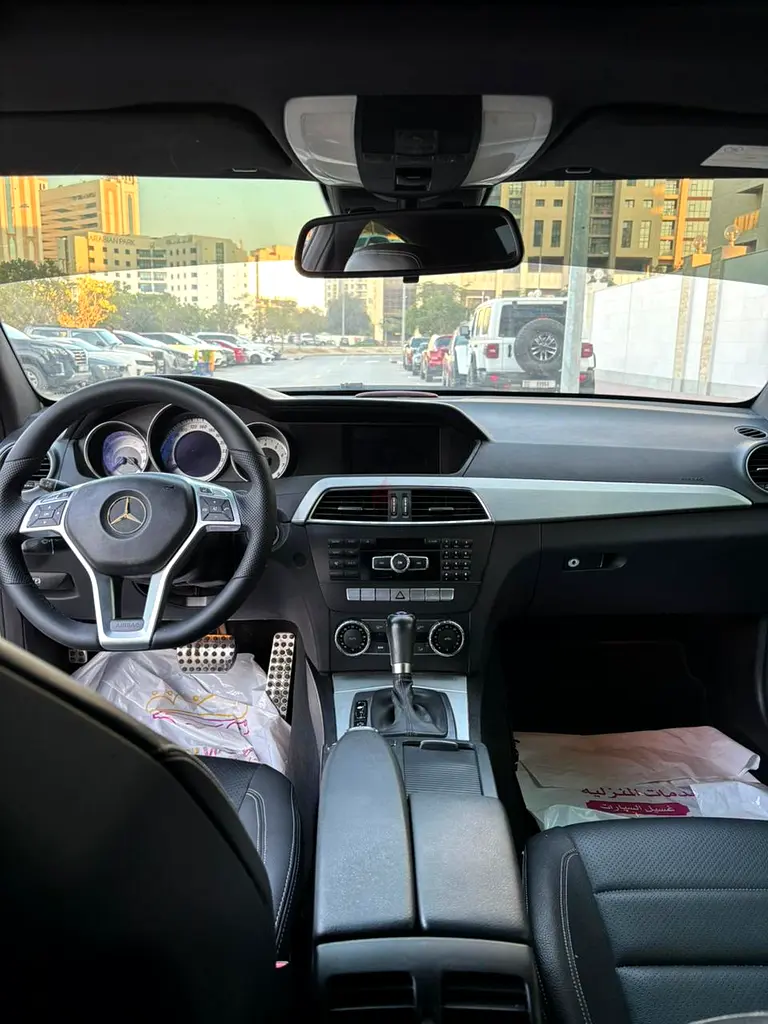 Mercedes-Benz C-Class C250 2012 GCC Specs - Image 10