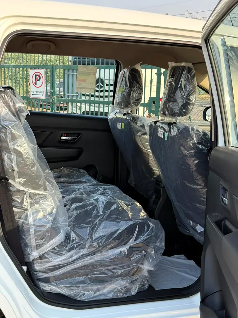 Suzuki Ertiga GLX 2026 - Brand New 7-Seater - GCC Specs - Image 12