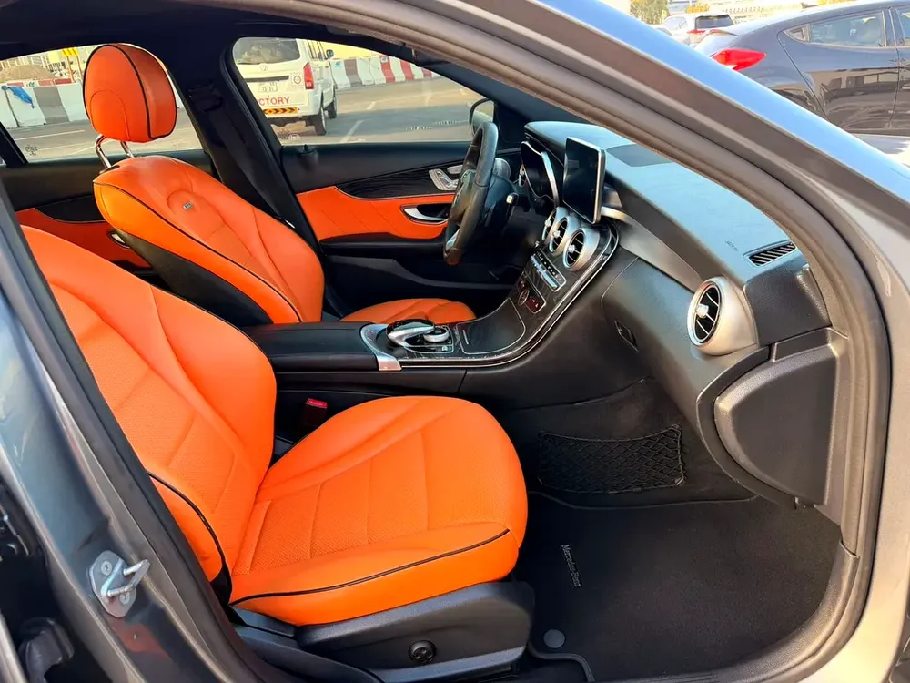 2018 Mercedes-Benz C-Class C300 - Excellent Condition - Image 14