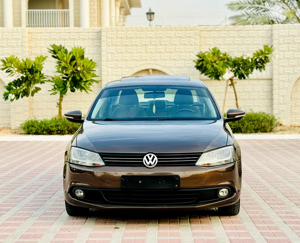 2012 VOLKSWAGEN JETTA 2.0L GCC SPECIFICATION FULL OPTION IN EXCELLENT CONDITION - Image 8