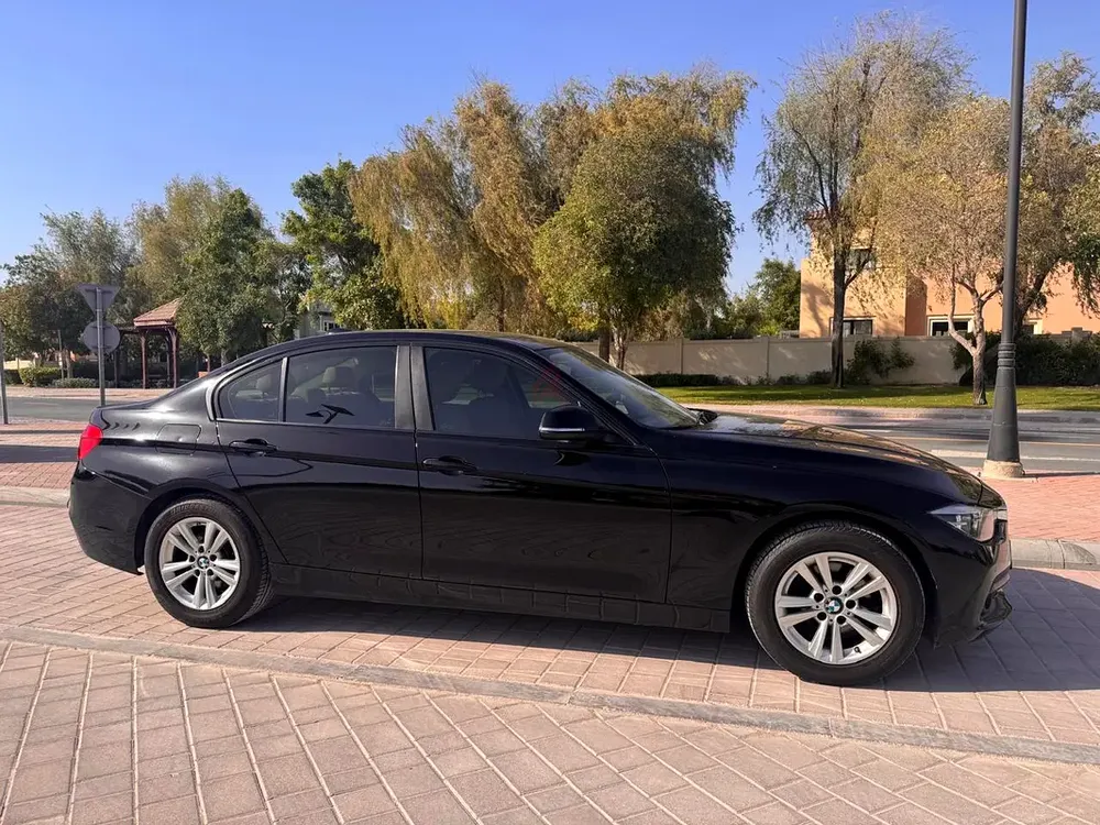 BMW 3-Series 318i 2019 GCC Specs - Image 5