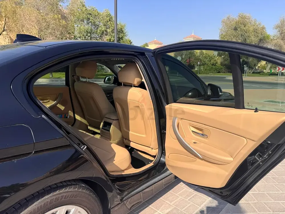 BMW 3-Series 318i 2019 GCC Specs - Image 8