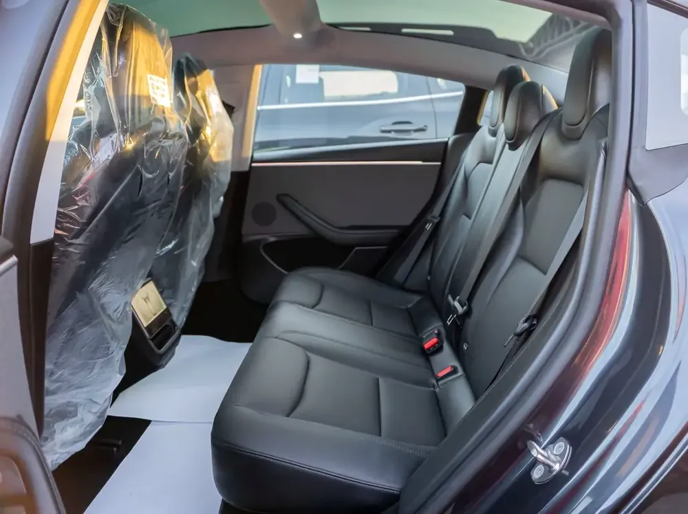 TESLA MODEL 3 2024TESLA - Image 17