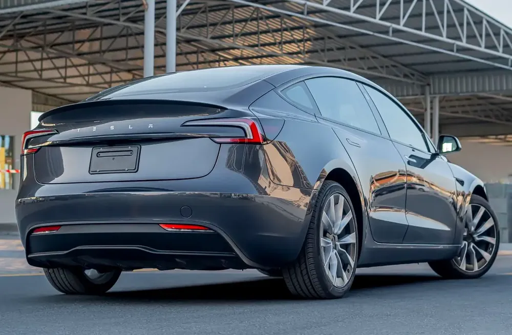 TESLA MODEL 3 2024TESLA - Image 4