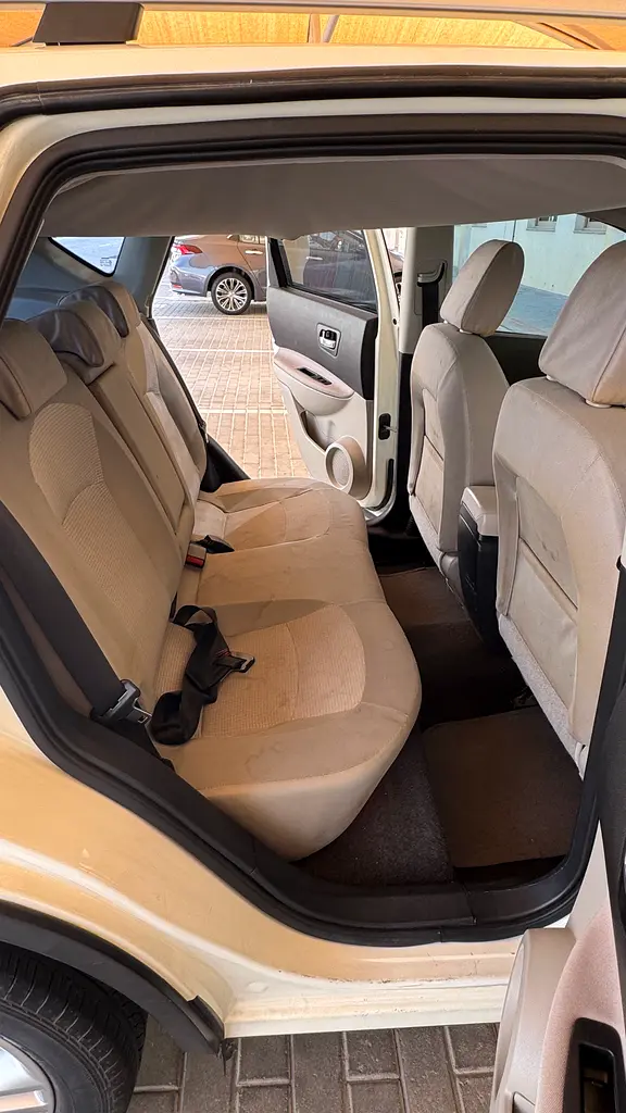 Nissan Qashqai 2014 SE GCC Specs - Image 4