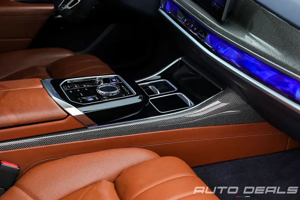 2023 BMW i7 X Drive 60 | GCC Specs | Under Warranty | Service Contract | Excellent Condition - Image 15