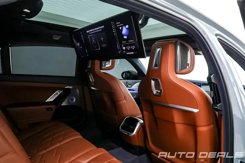 2023 BMW i7 X Drive 60 | GCC Specs | Under Warranty | Service Contract | Excellent Condition - Image 19