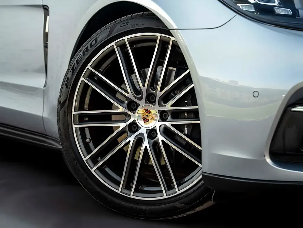 0% DOWN PAYMENT | THE MAY ADVANTAGE | LUXURY SEDAN | ZERO WAITLIST | PANAMERA | WARRANTY - Image 7