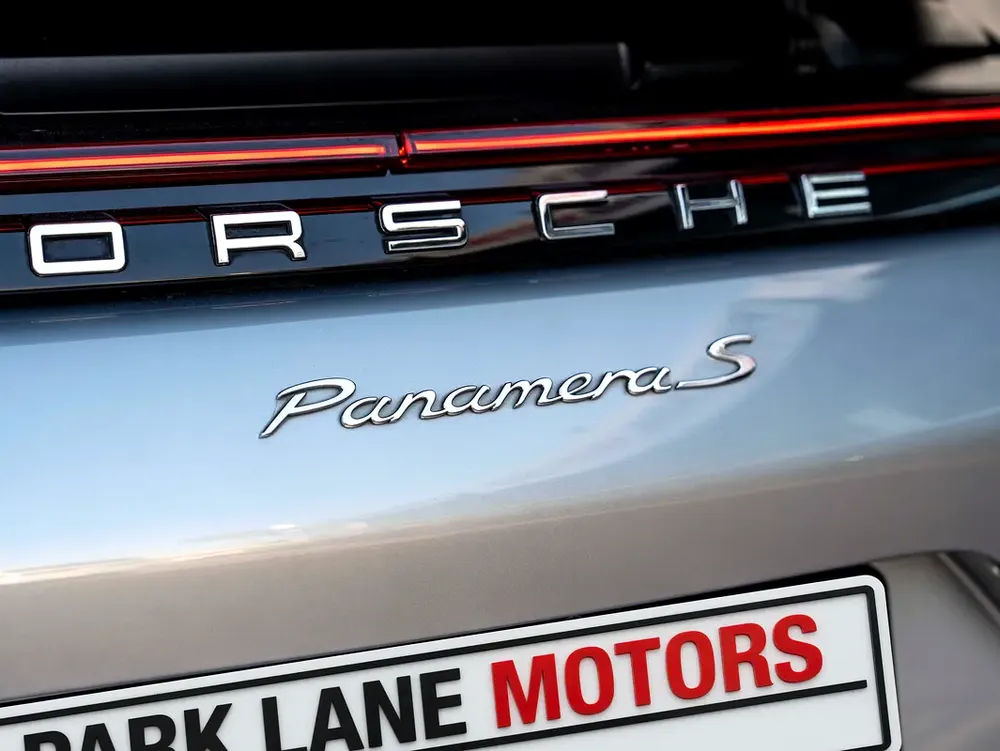 0% DOWN PAYMENT | THE MAY ADVANTAGE | LUXURY SEDAN | ZERO WAITLIST | PANAMERA | WARRANTY - Image 9