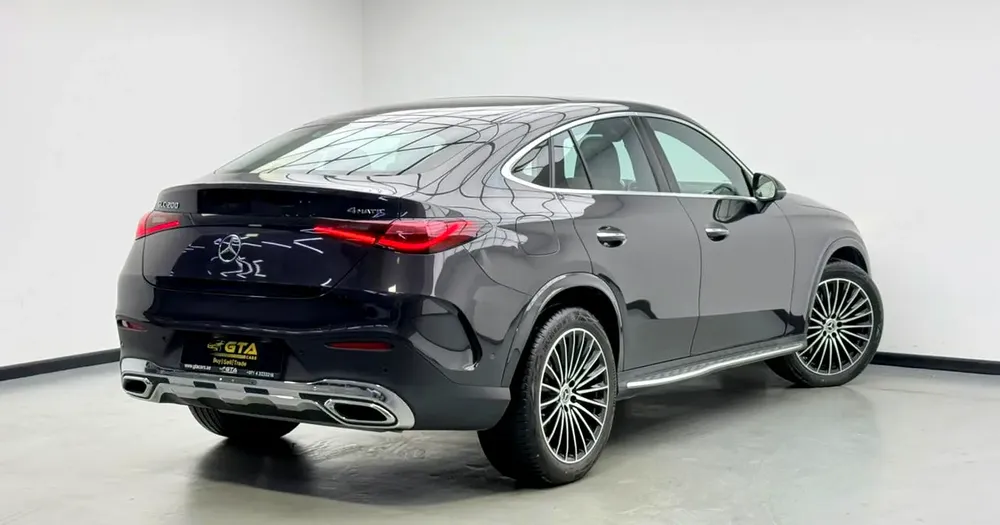 2026 Mercedes Benz GLC200 Premium Plus, 5 Years MB Warranty, Full MB Service History, Low Km, GCC - Image 4