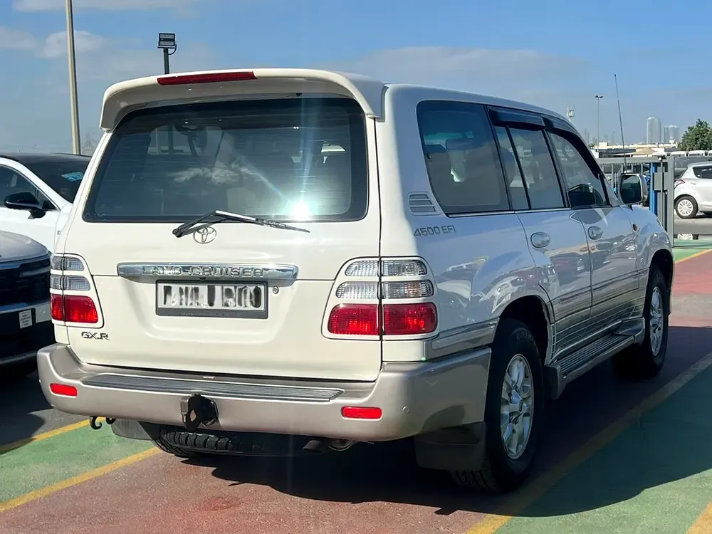 Toyota Land Cruiser GXR 2004 | GCC Specs - Image 4