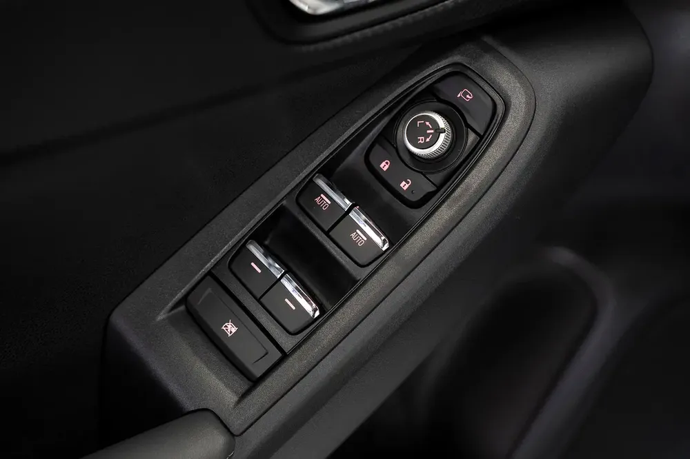 Subaru Crosstrek 2.0i-S EyeSight 2025 GCC Specs - Image 12