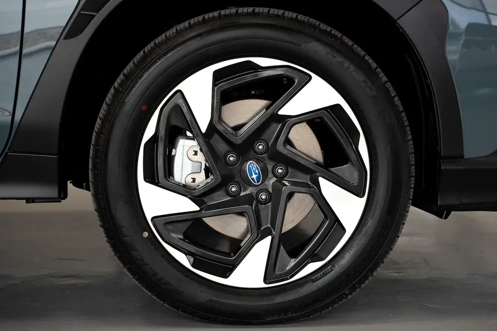 Subaru Crosstrek 2.0i-S EyeSight 2025 GCC Specs - Image 5