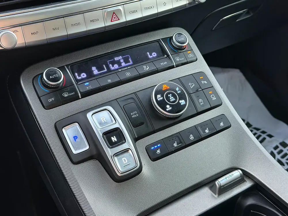 2020 HYUNDAI PALISADE LIMITED 4x4 FULL OPTIONS IMPORTED FROM USA - Image 11