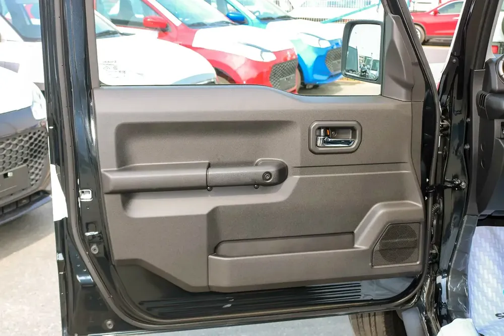 2026 Suzuki Jimny GLX AT 5-Door - European Specs - Brand New! - Image 11