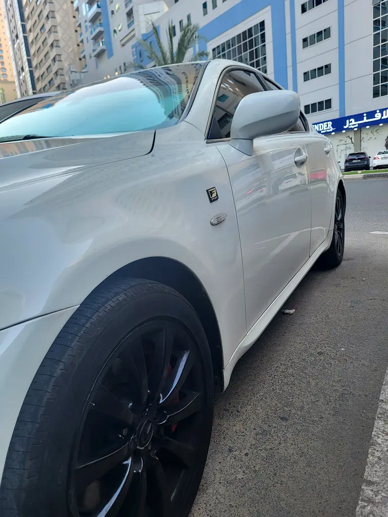 Lexus IS 300, 2007, GCC Specs - Reliable and Well-Maintained 1 year insurance 1 year car license. - Image 4