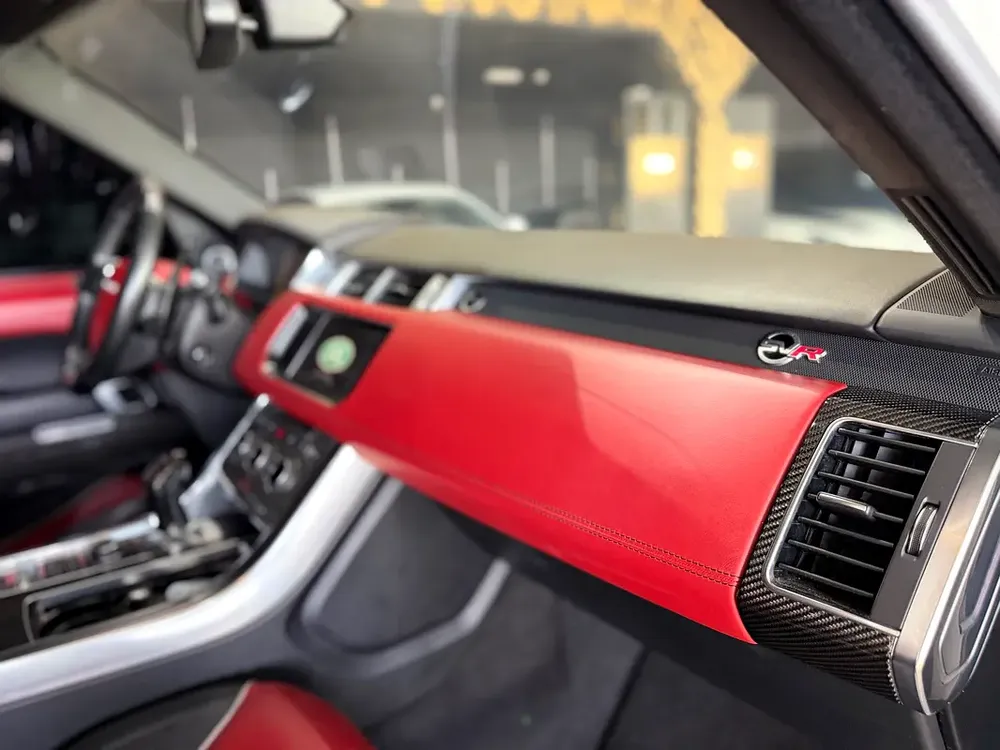 Land Rover Range Rover Sport SVR 2016 GCC Specs - Image 13