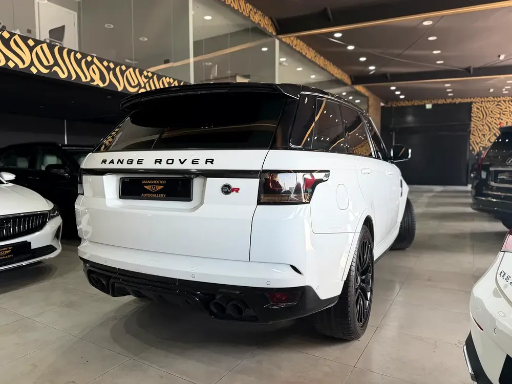 Land Rover Range Rover Sport SVR 2016 GCC Specs - Image 5