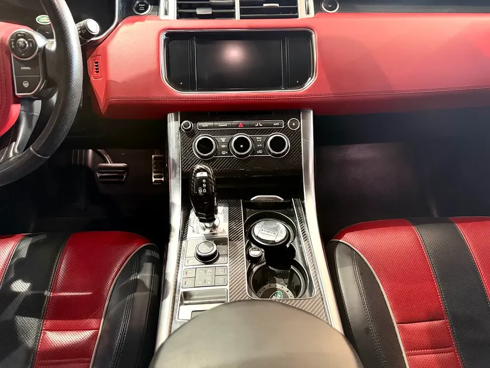 Land Rover Range Rover Sport SVR 2016 GCC Specs - Image 9