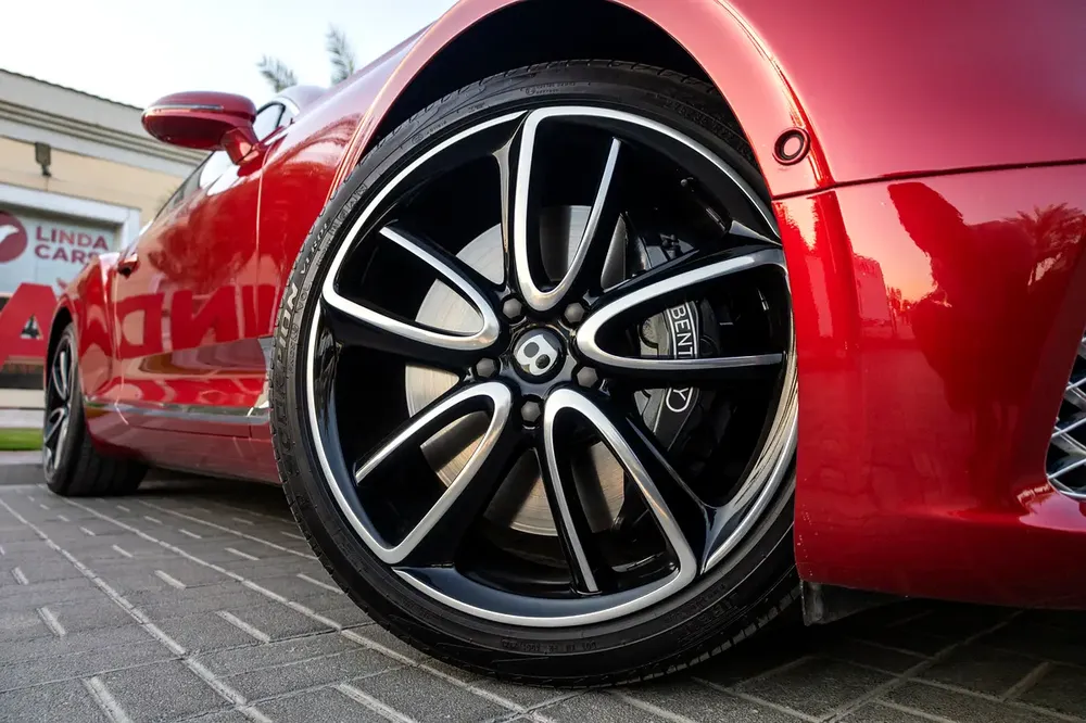Bentley Continental GT W12 2019 GCC | Warranty - Image 9
