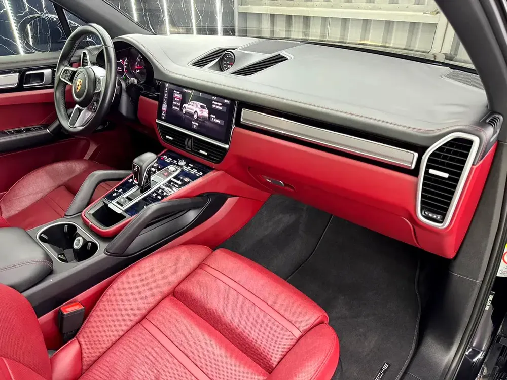 Porsche Cayenne S 2019 GCC specs for 175,000.00 AED - Image 10