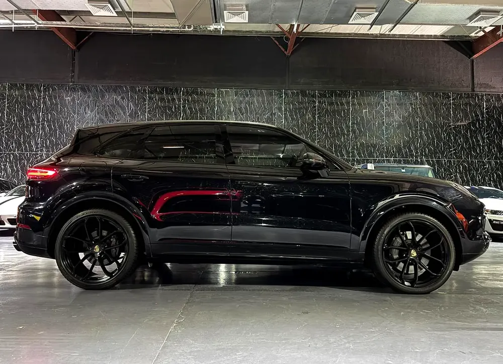 Porsche Cayenne S 2019 GCC specs for 175,000.00 AED - Image 6