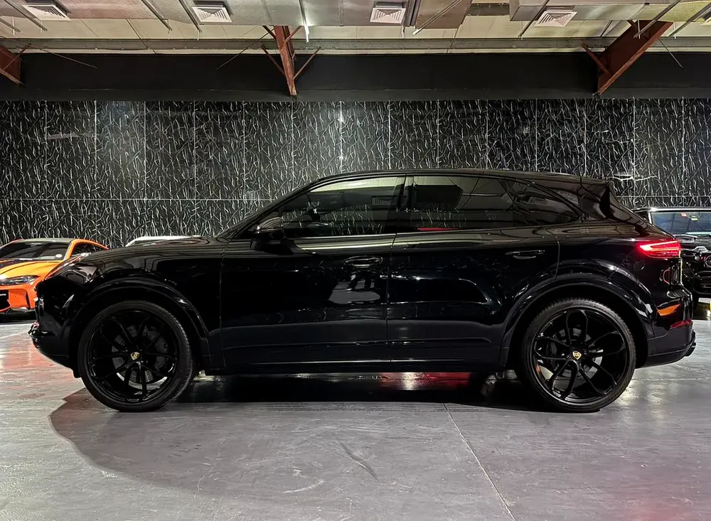 Porsche Cayenne S 2019 GCC specs for 175,000.00 AED - Image 8