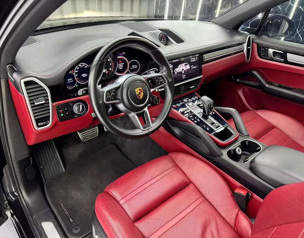 Porsche Cayenne S 2019 GCC specs for 175,000.00 AED - Image 9